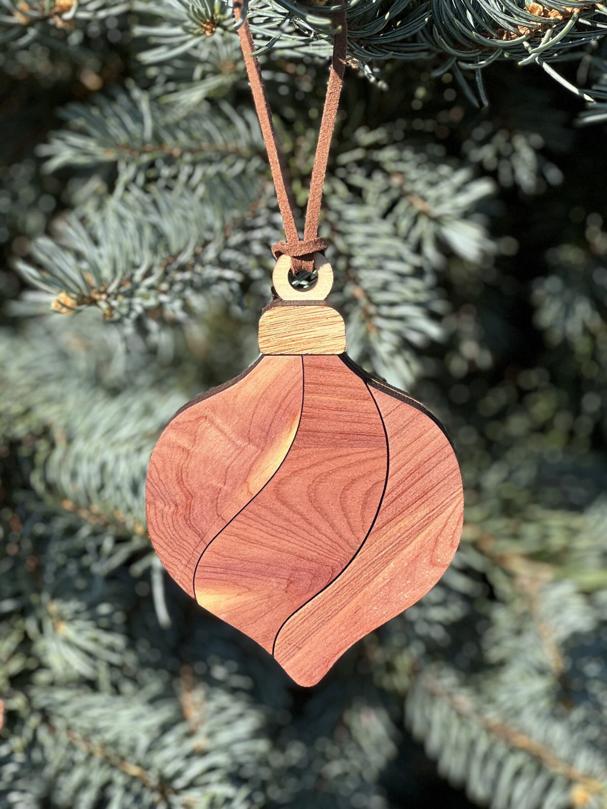 Classic ornament in cedar