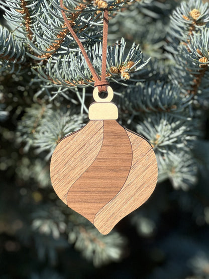 Classic ornament in walnut